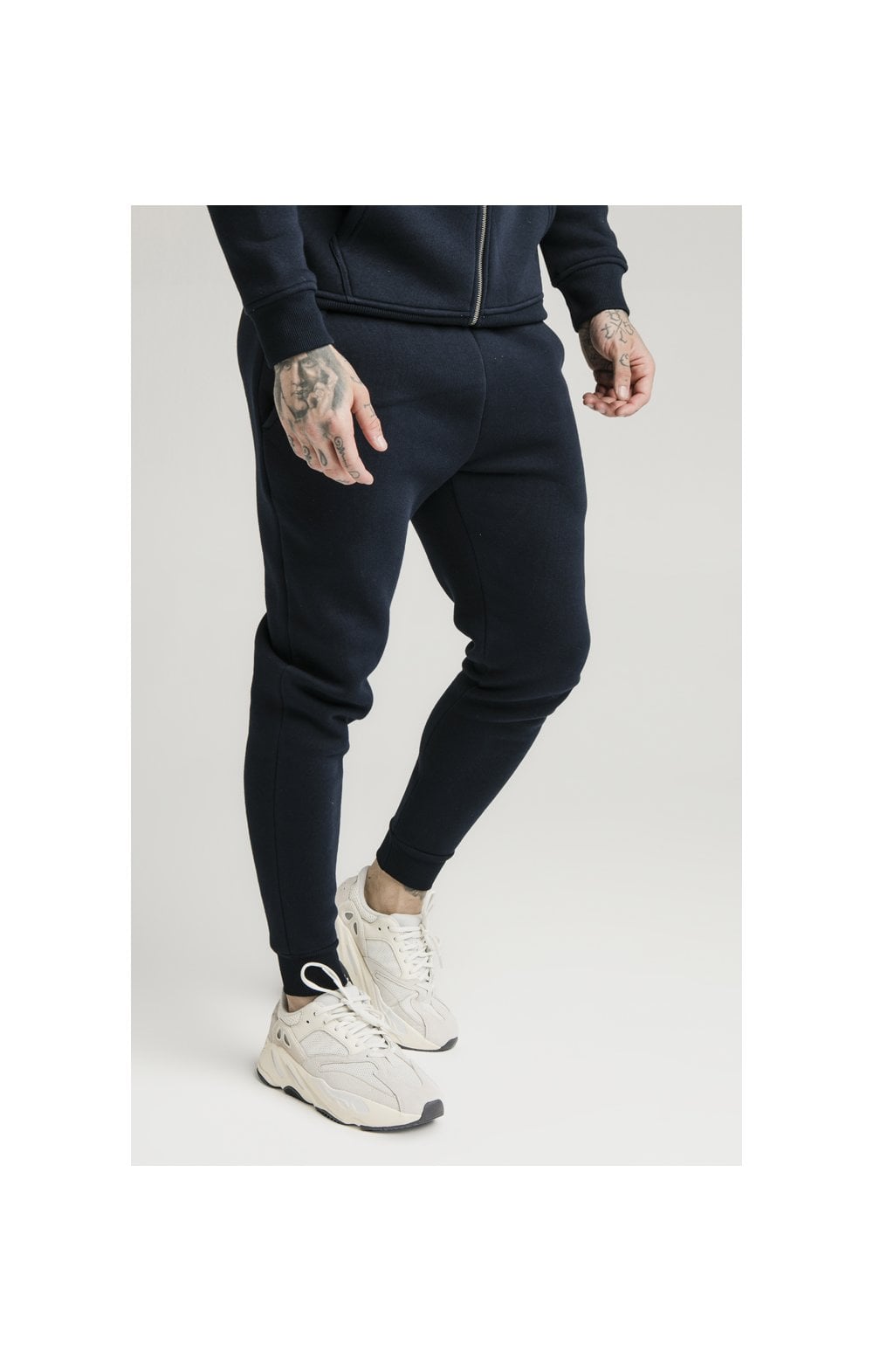 Navy Muscle Fit Jogger (2)
