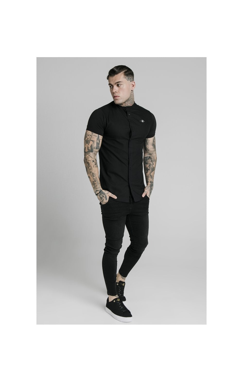 Black Short Sleeve Standard Collar Shirt (2)