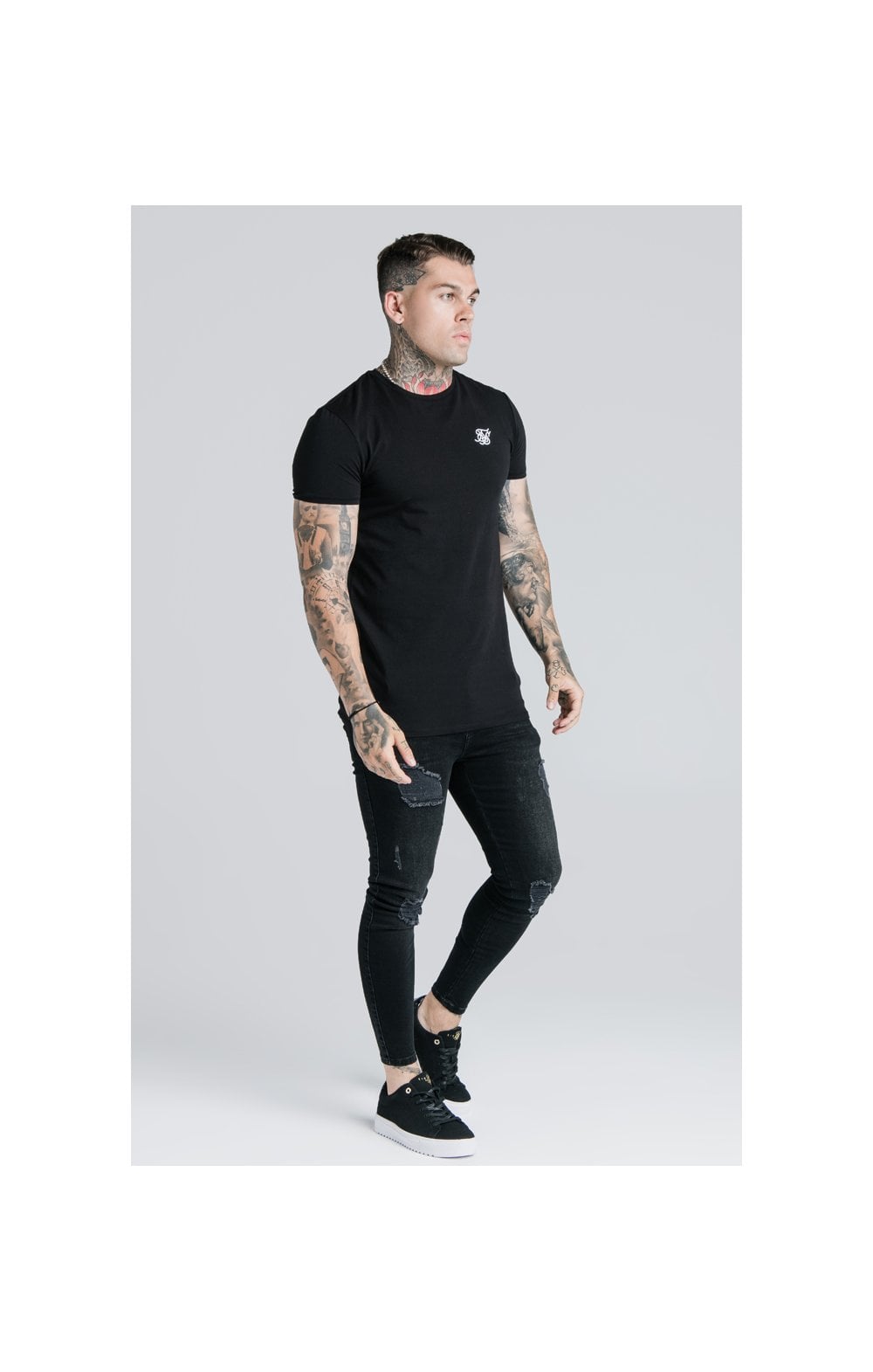 Black Essential Muscle Fit T-Shirt (3)