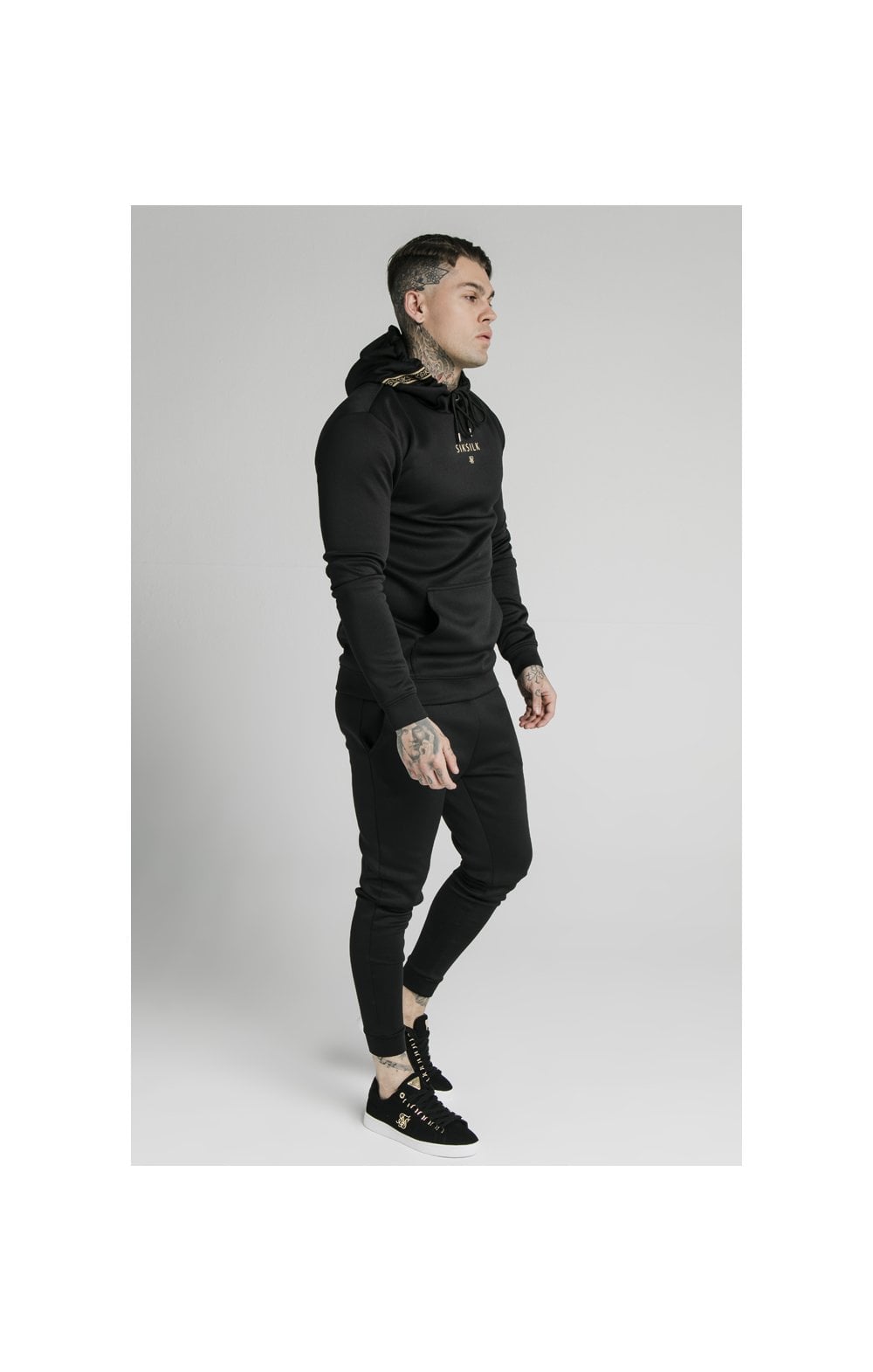 SikSilk Element Muscle Fit Overhead Hoodie - Black &amp; Gold (3)