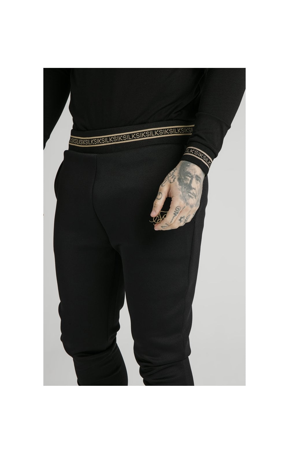 SikSilk Element Muscle Fit Cuff Joggers - Black &amp; Gold (1)