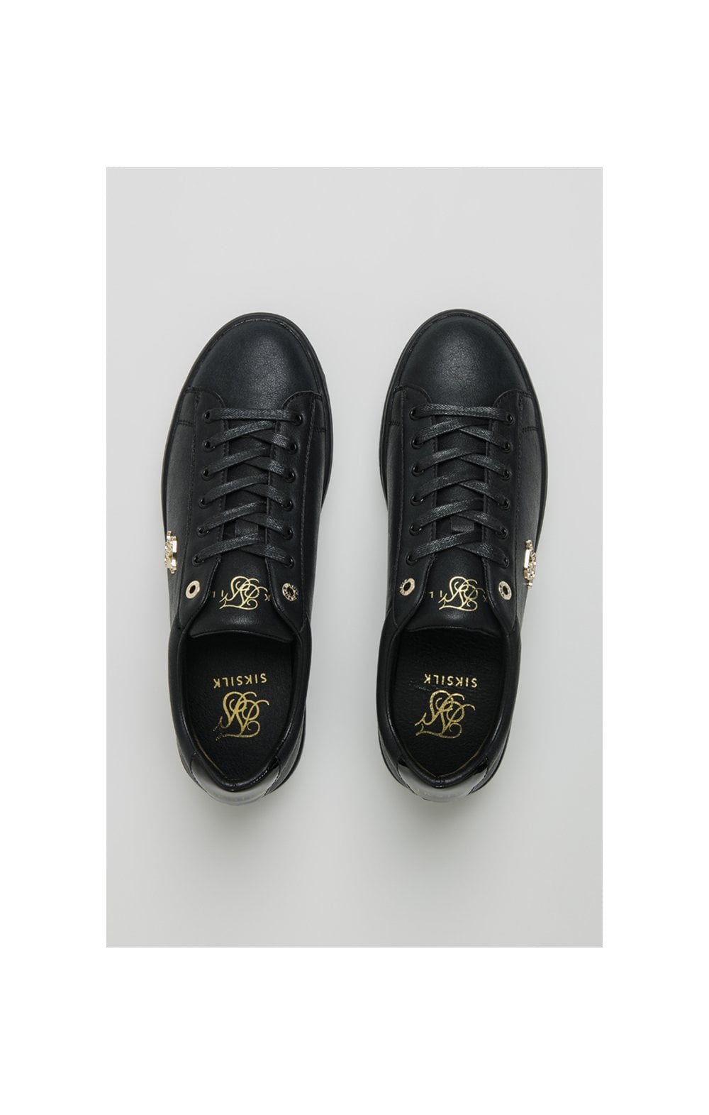 Black Low-Top Casual Trainer With Metal Logo (4)