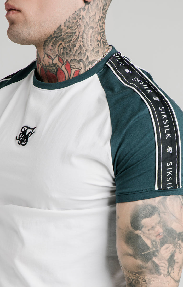 SikSilk Sport-T-Shirt mit Raglanärmeln und geradem Saum – Weiß und Ozeangrün (1)
