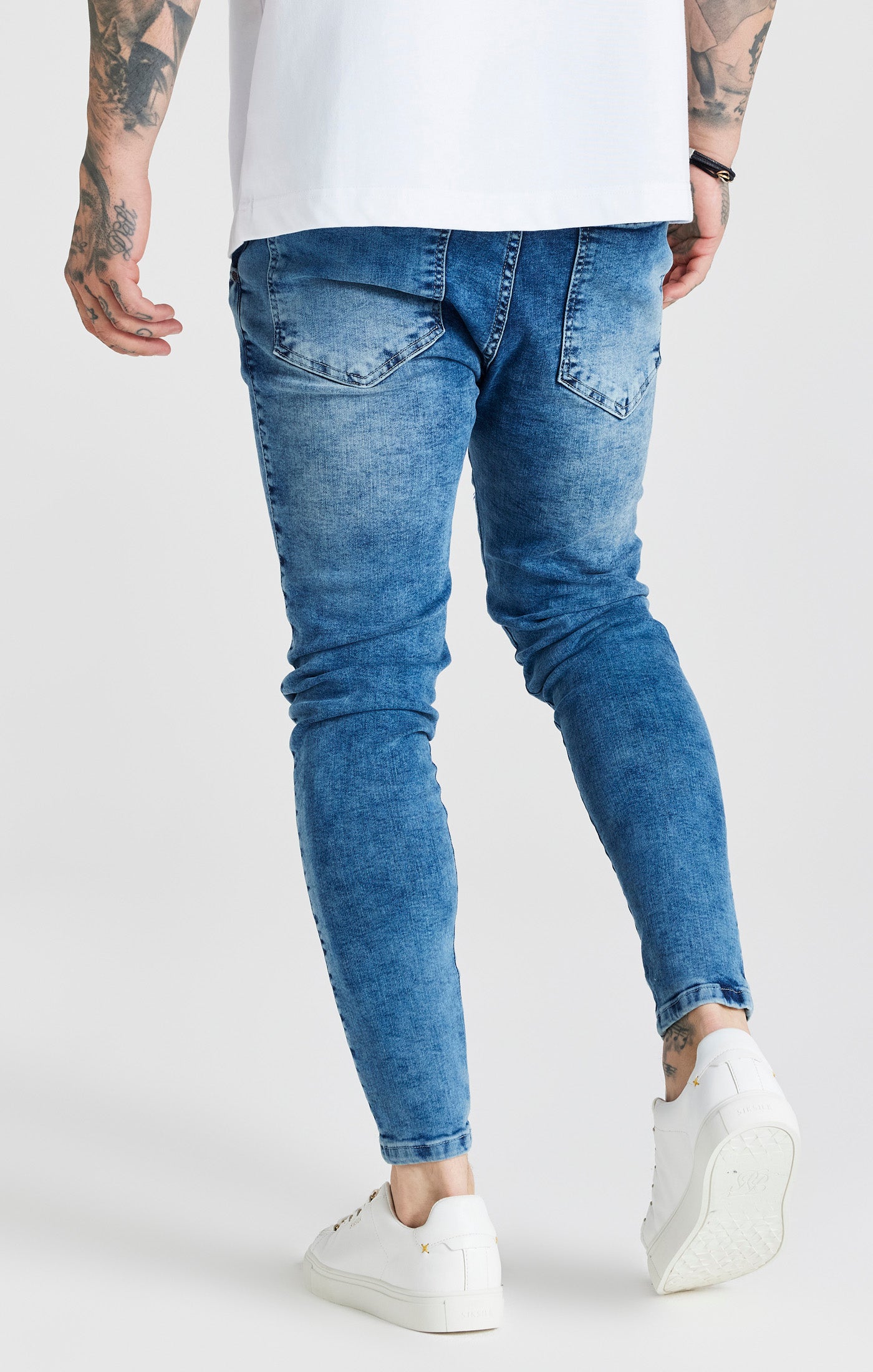 Blaue Essential Skinny Jeans mit Mittlerer Waschung in Distressed Optik (3)