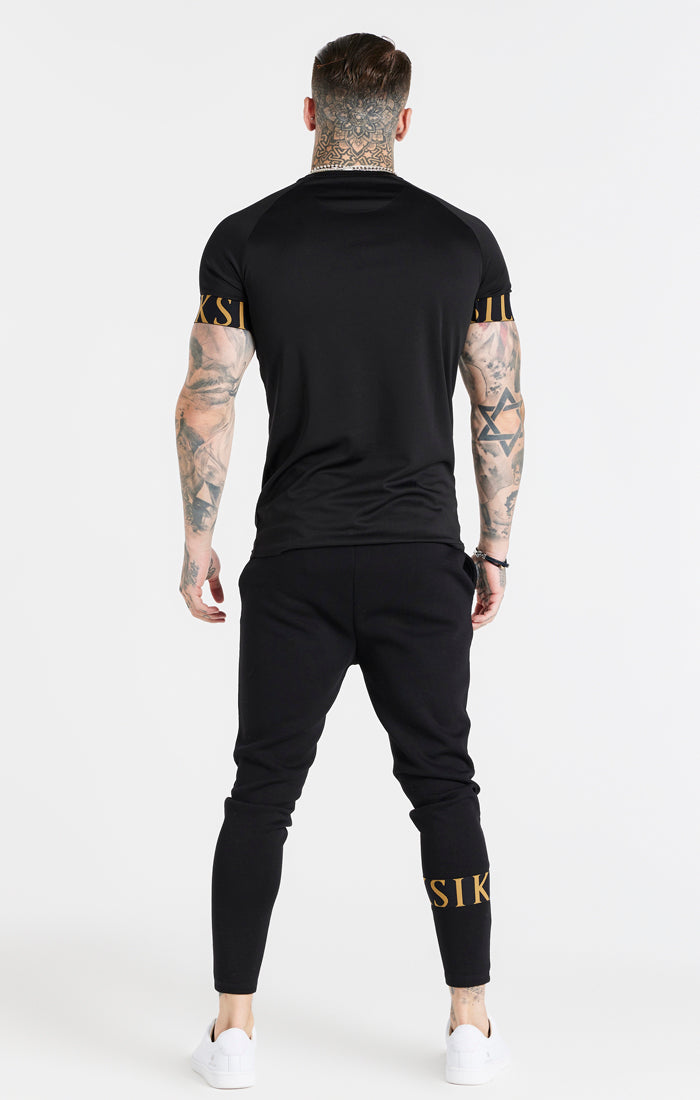 Schwarz-goldenes T-Shirt mit elastischen Ärmelabschlüssen (5)