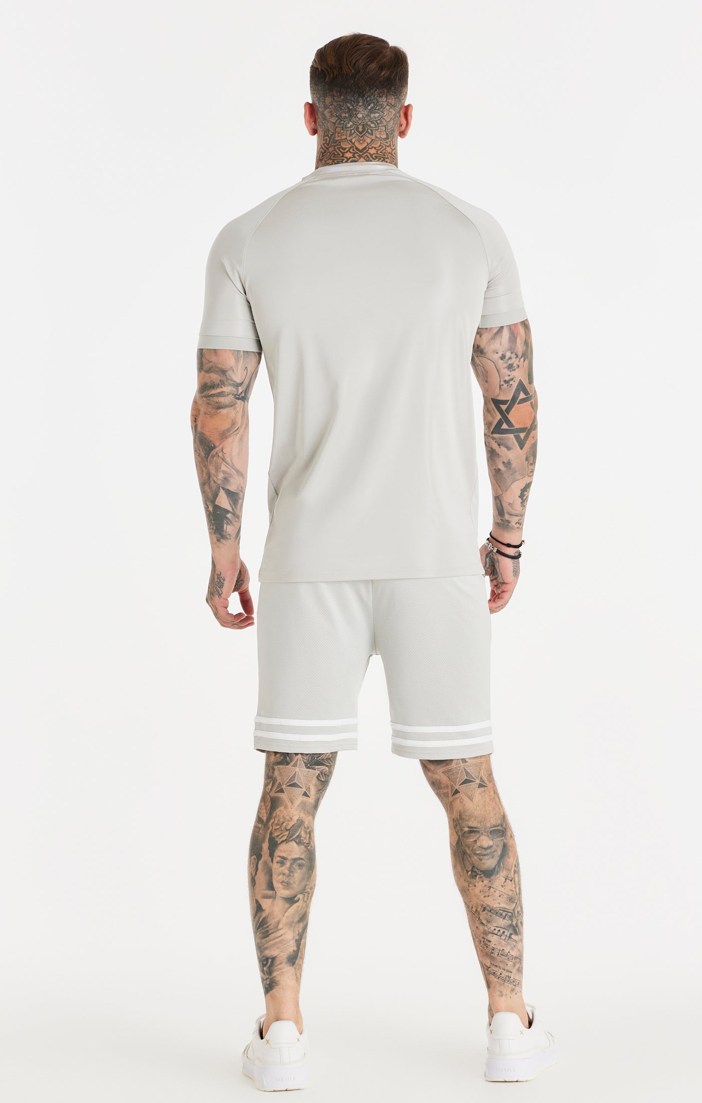 SikSilk Sport-T-Shirt aus Stretch – Grau (4)