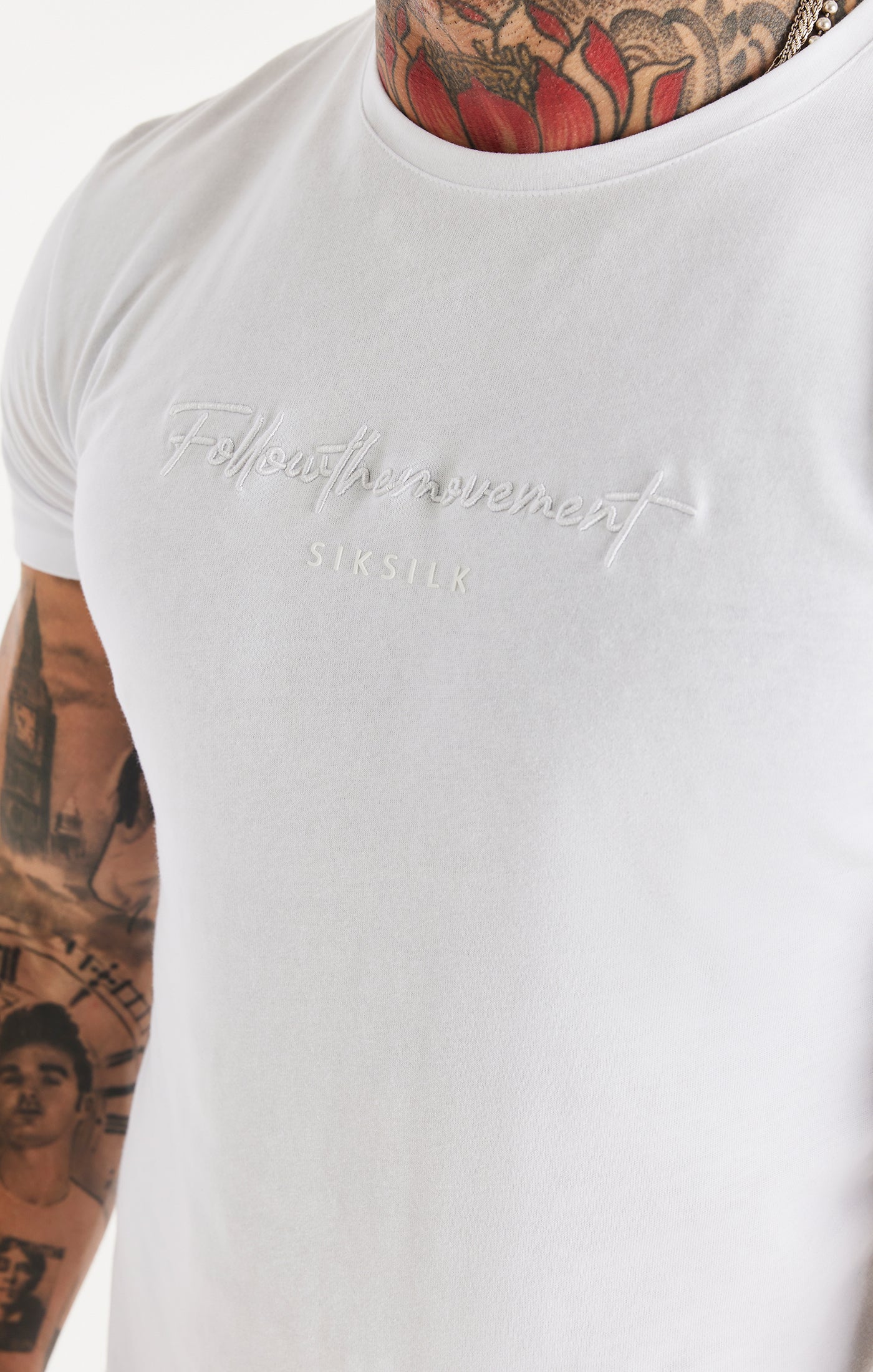 SikSilk Gym-T-Shirt mit kurzen Ärmeln und Schriftzug – Weiß (1)
