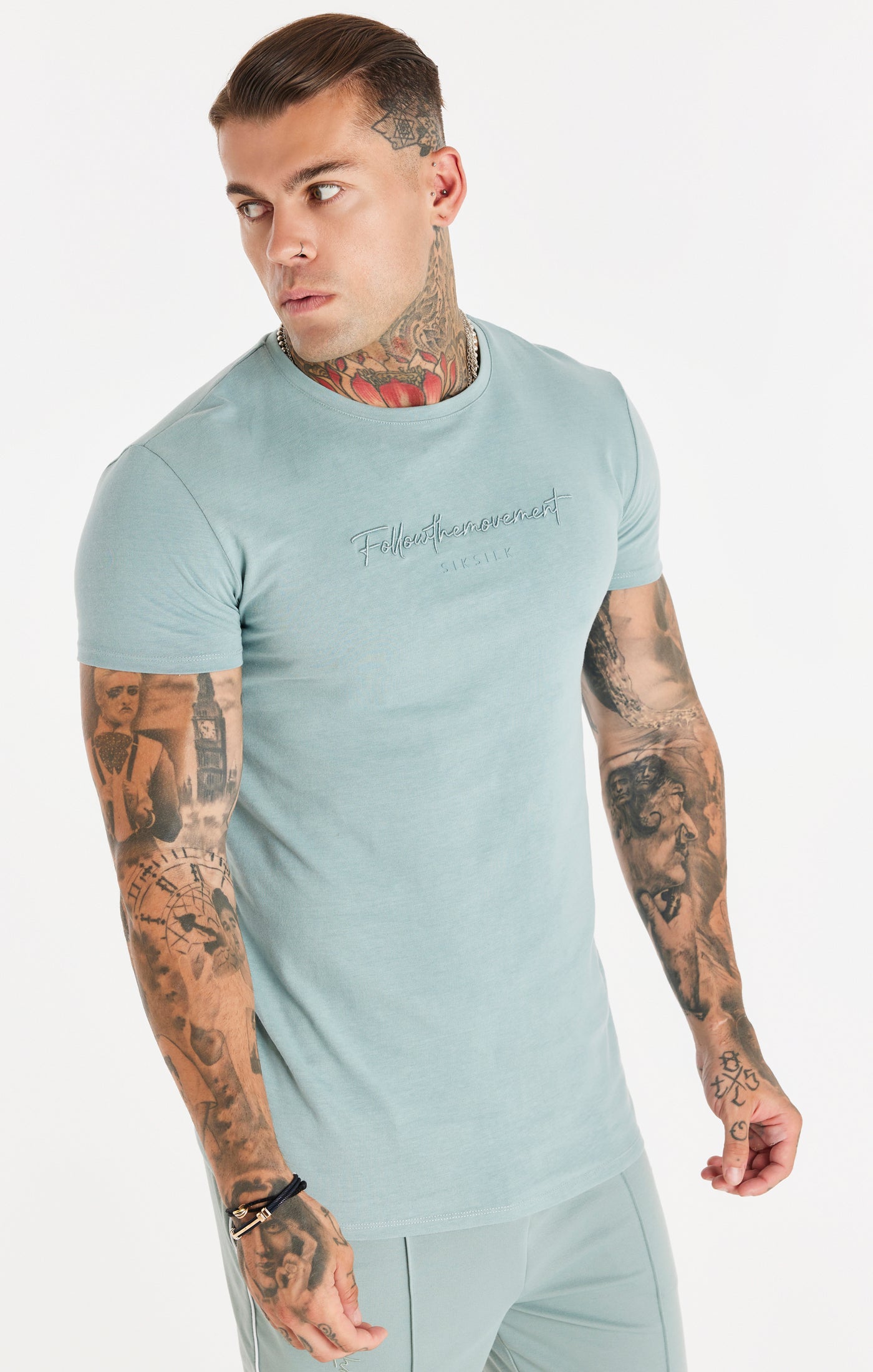 SikSilk Gym-T-Shirt mit kurzen Ärmeln und Schriftzug – Grau