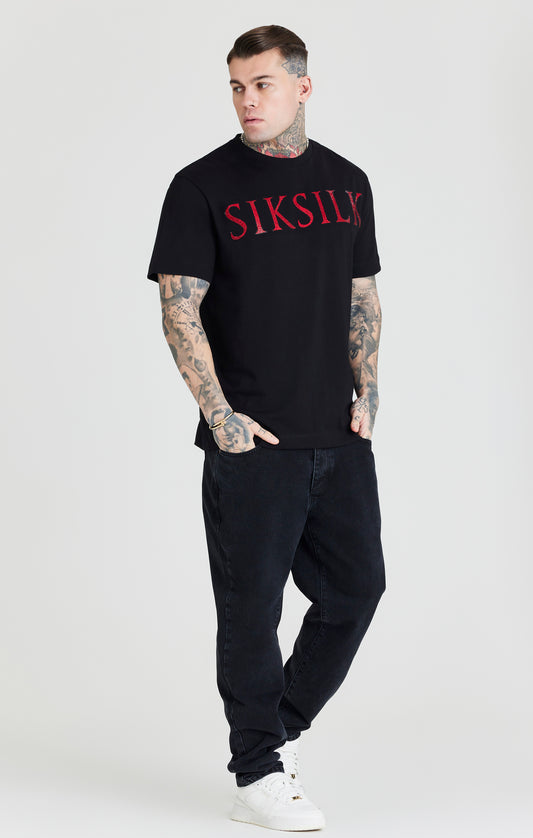 SikSilk T-Shirt mit Strassapplikation und geradem Saum – Schwarz