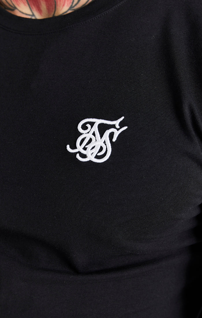 SikSilk T-Shirt mit geradem Saum aus Funktionsstoff – Schwarz (1)