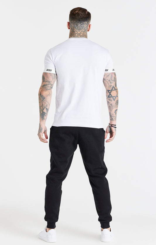 SikSilk T-Shirt mit geradem Saum aus Funktionsstoff – Weiß