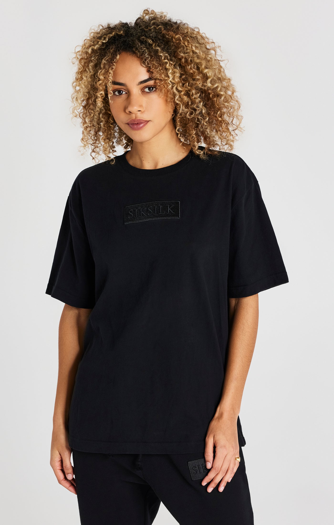 SikSilk Essential Oversized-T-Shirt mit kurzen Ärmeln - Schwarz (2)