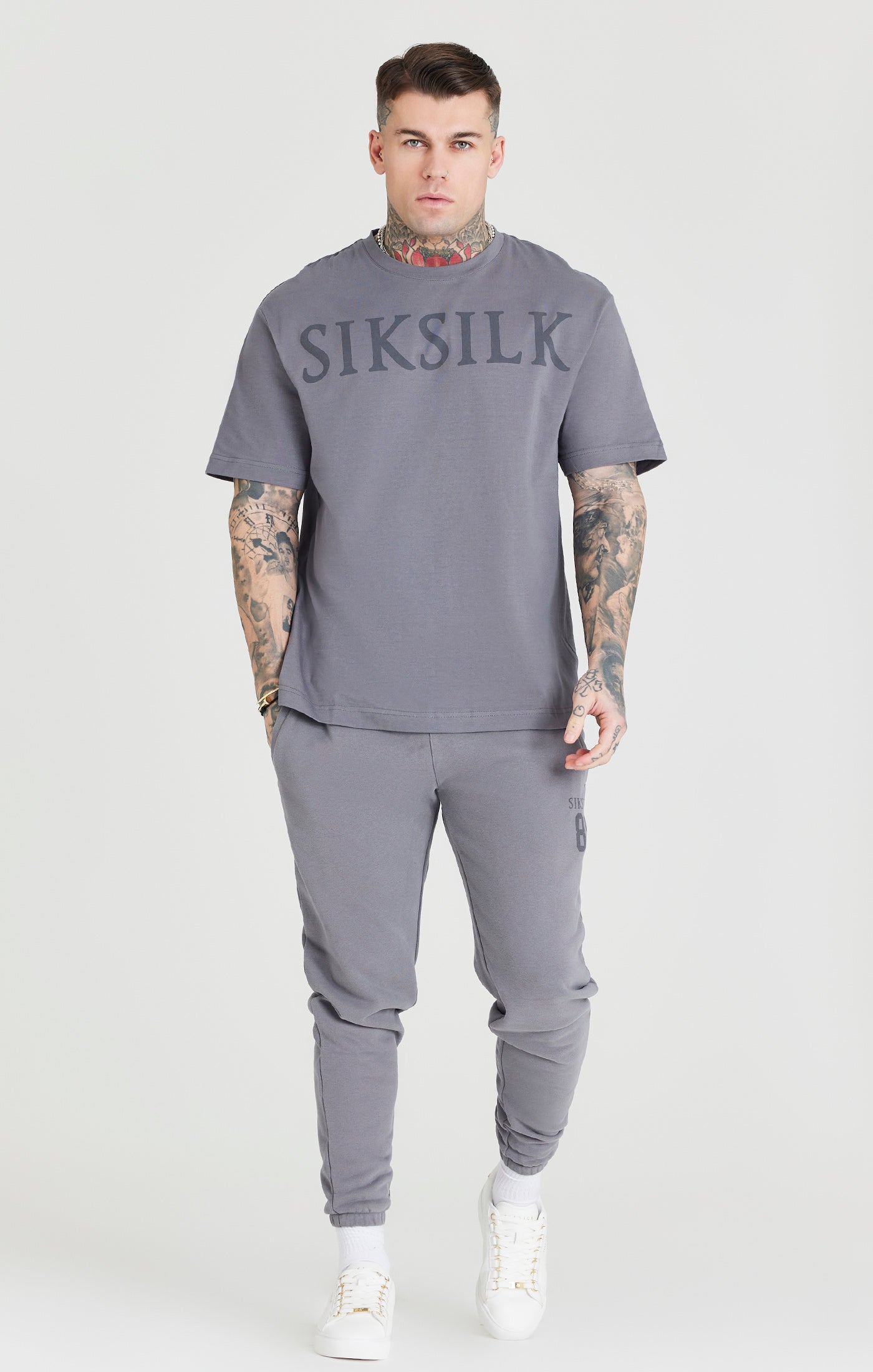 SikSilk Oversized-T-Shirt mit Logo – Grau (1)