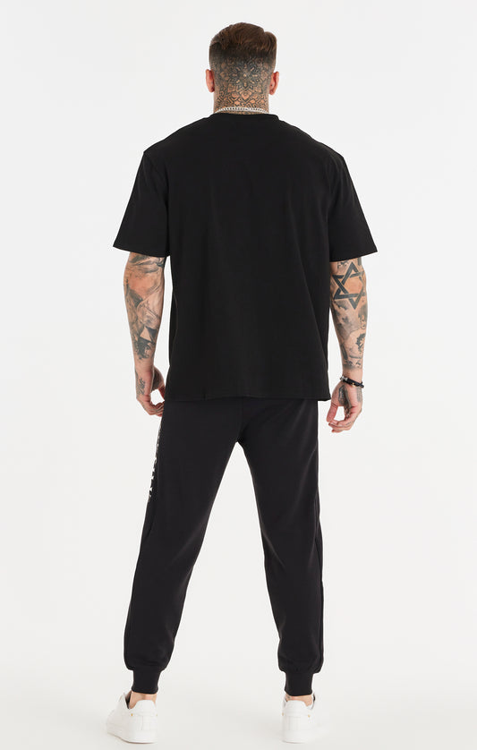 SikSilk Oversized-T-Shirt mit vertikaler Grafik mit doppeltem Schriftzug – Schwarz