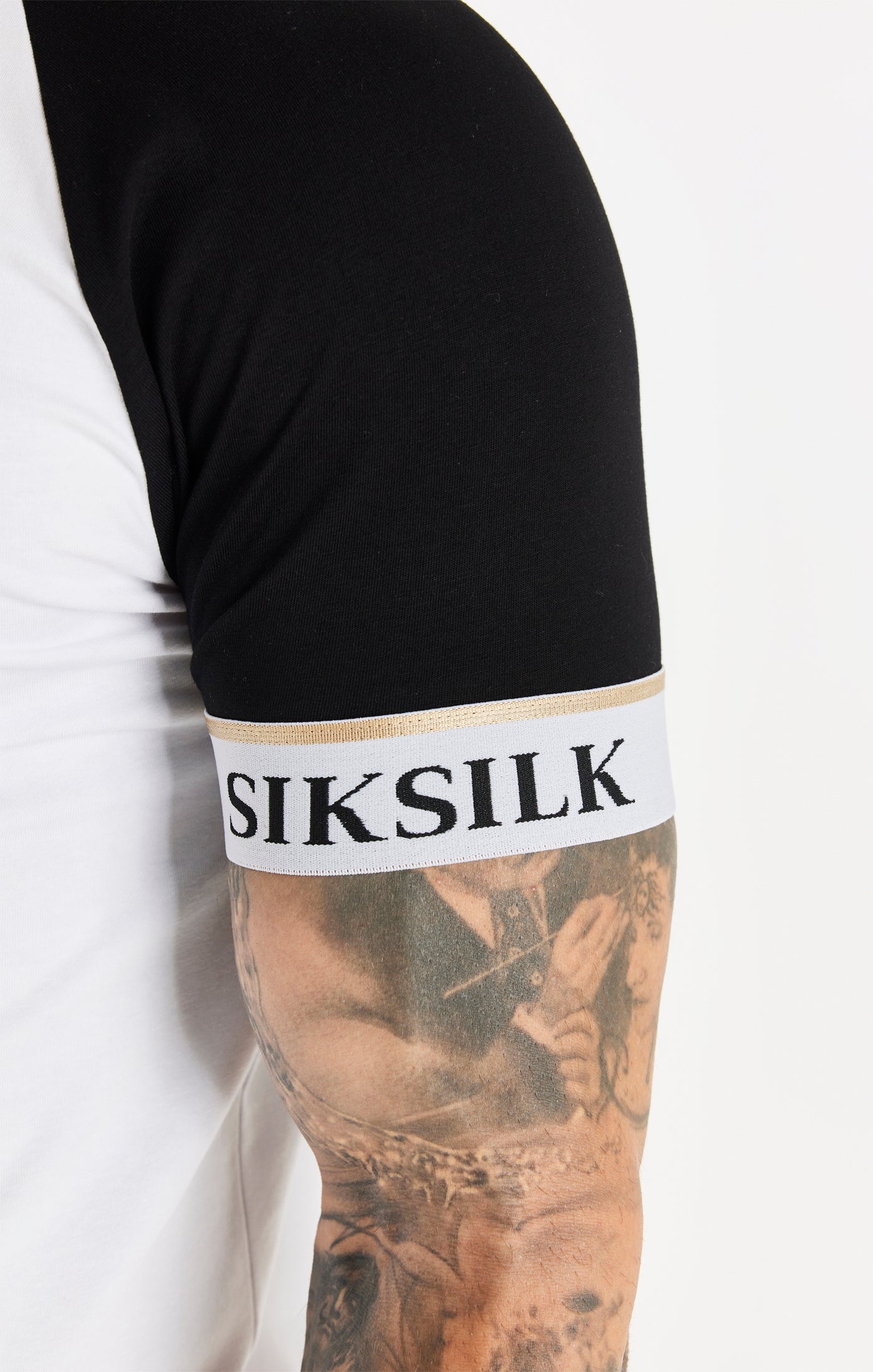 SikSilk Funktions-T-Shirt mit Raglanärmeln mit Satinband – Weiß &amp; Schwarz (1)