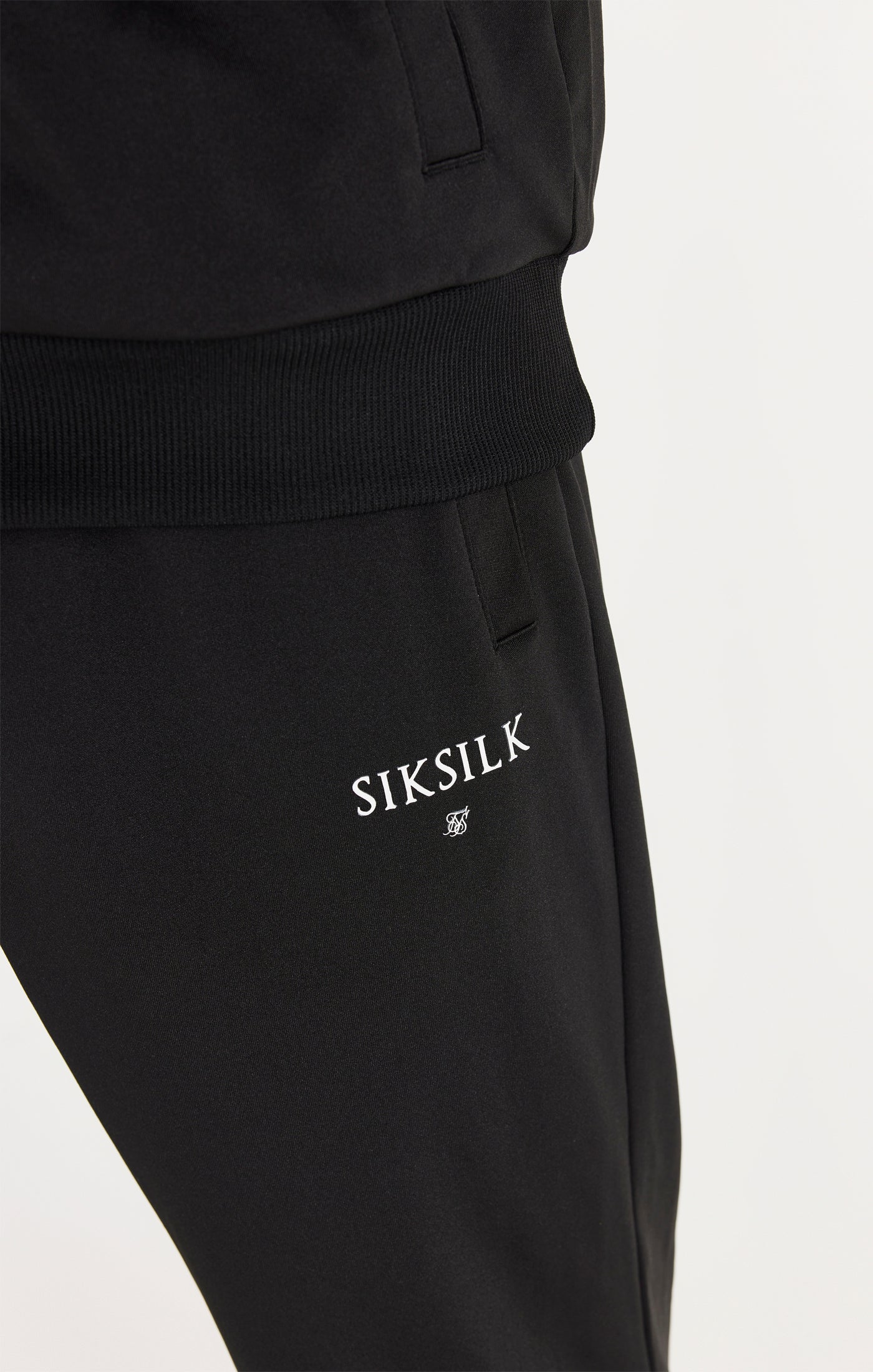 SikSilk Hose mit lockerer Passform und Bereich mit schmalen Knöchelbündchen – Schwarz (3)