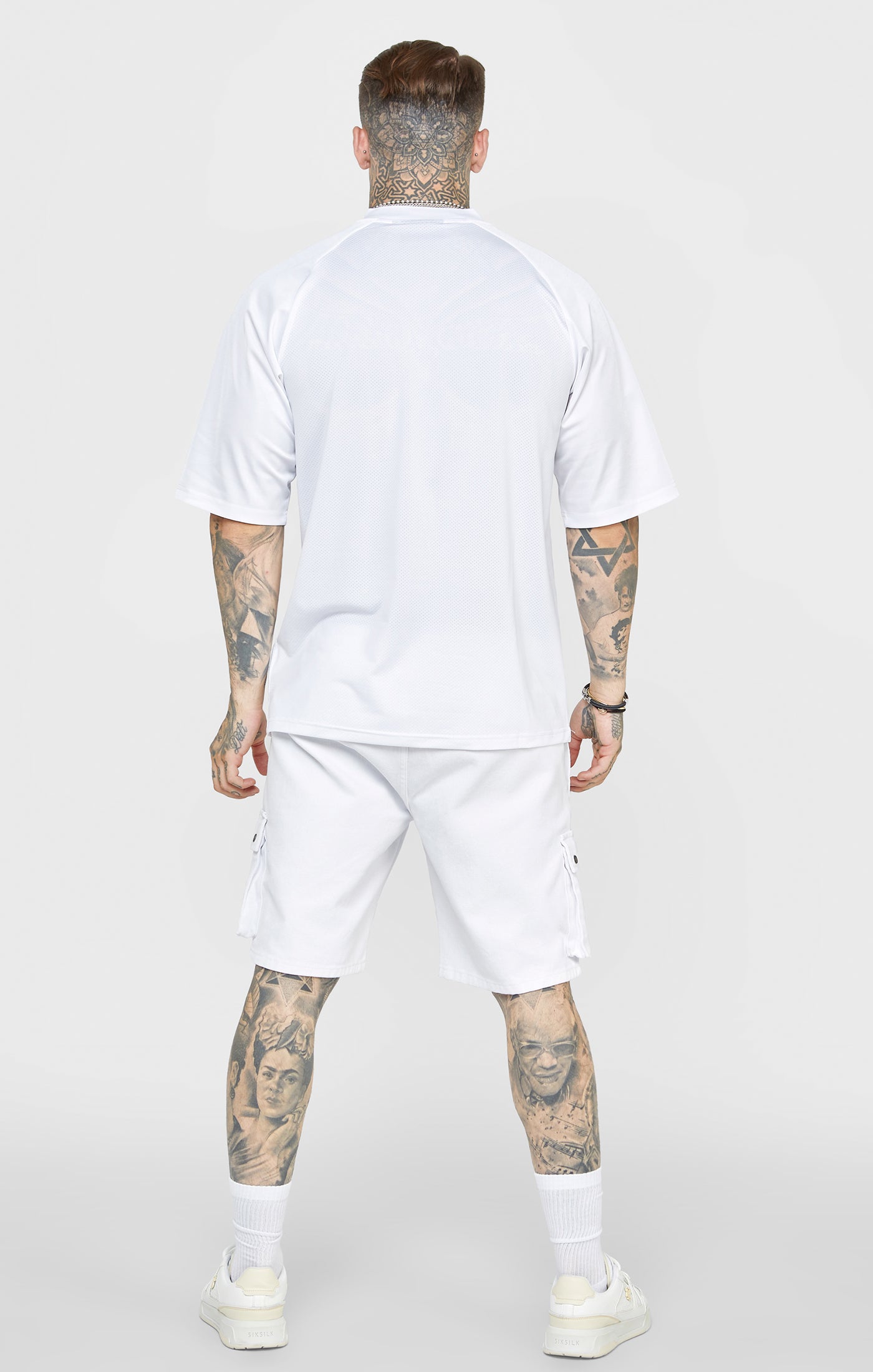 Weißes Retro T-Shirt in Übergröße (4)