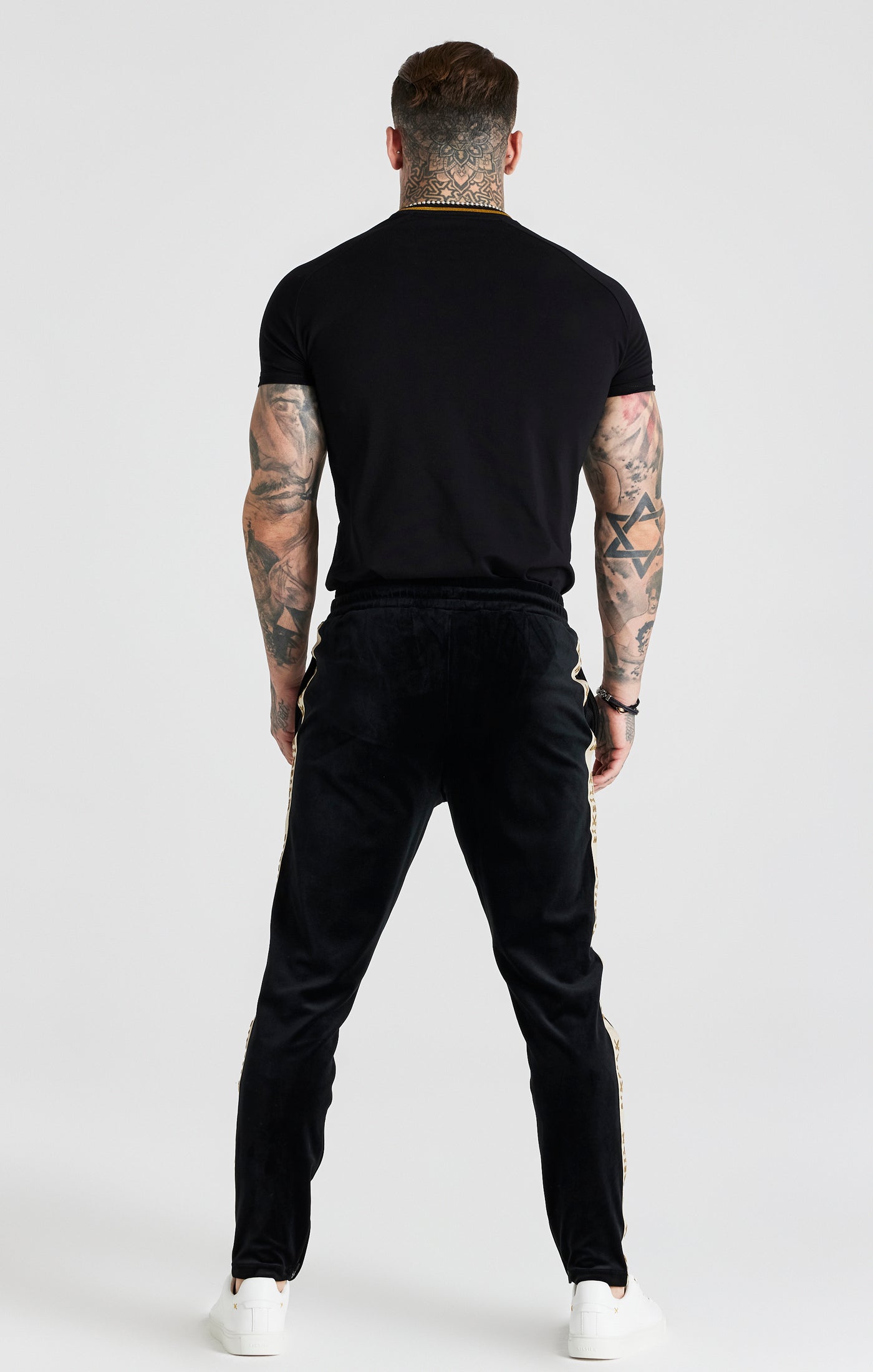 Schwarzes Crest Muscle Fit T Shirt (5)
