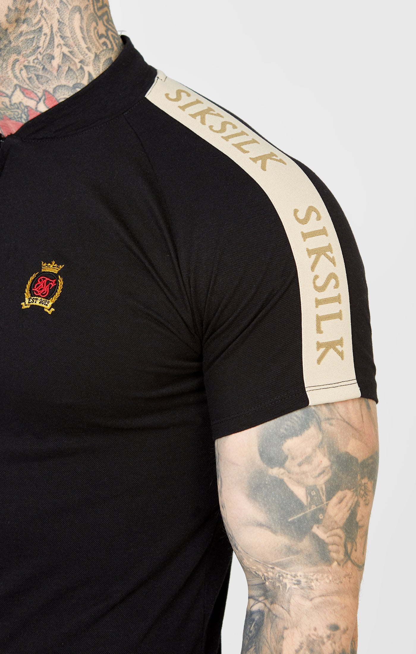 Schwarzes Crest Poloshirt mit kurzen Ärmeln (1)