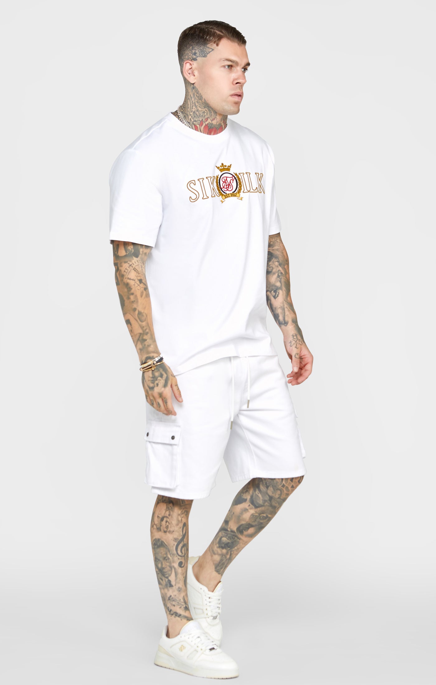 Weißes Crest T-Shirt in Oversized Passform (2)