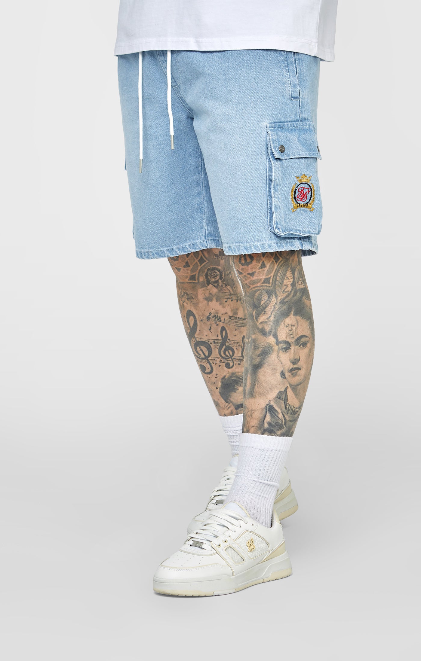 Blaue Denim-Shorts mit Gummizug an der Taille
