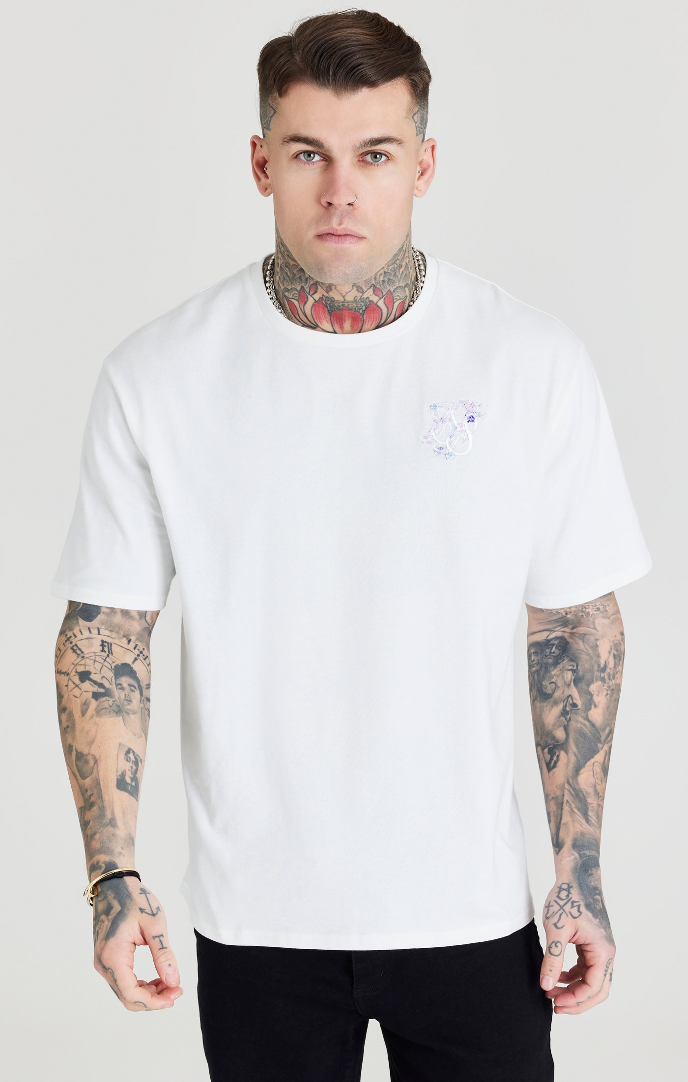 Ecrufarbenes Übergroßes T Shirt mit Blumenstickerei