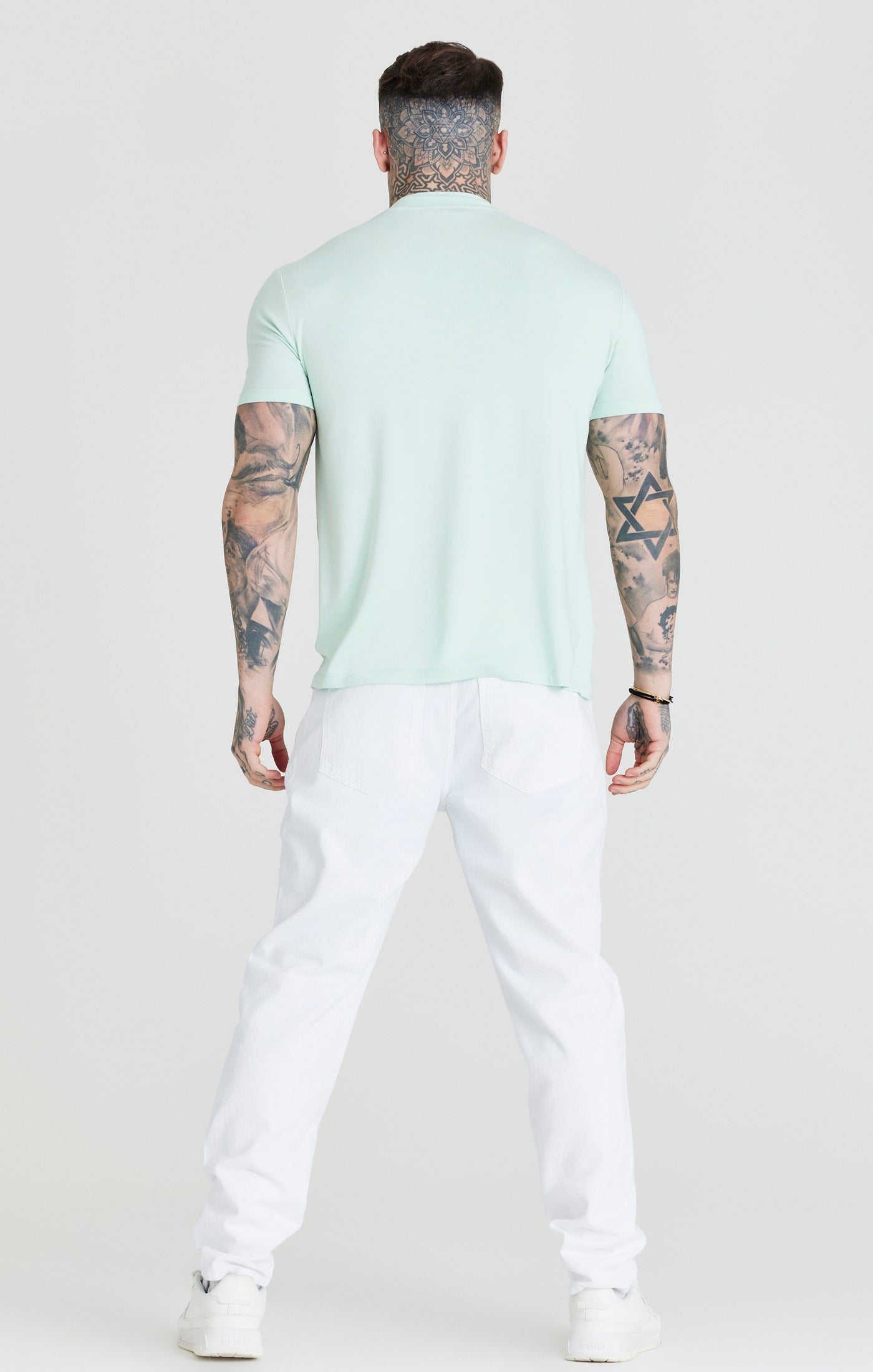 SikSilk Foundation T-Shirt mit hohem Ausschnitt – Aquamarin (3)