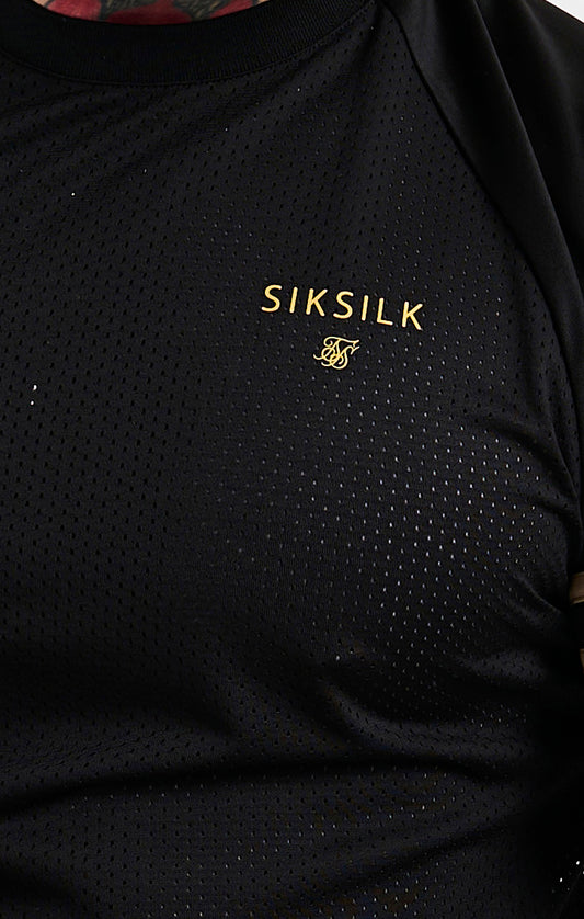 SikSilk Sport-T-Shirt aus Mesh – Schwarz & Gold
