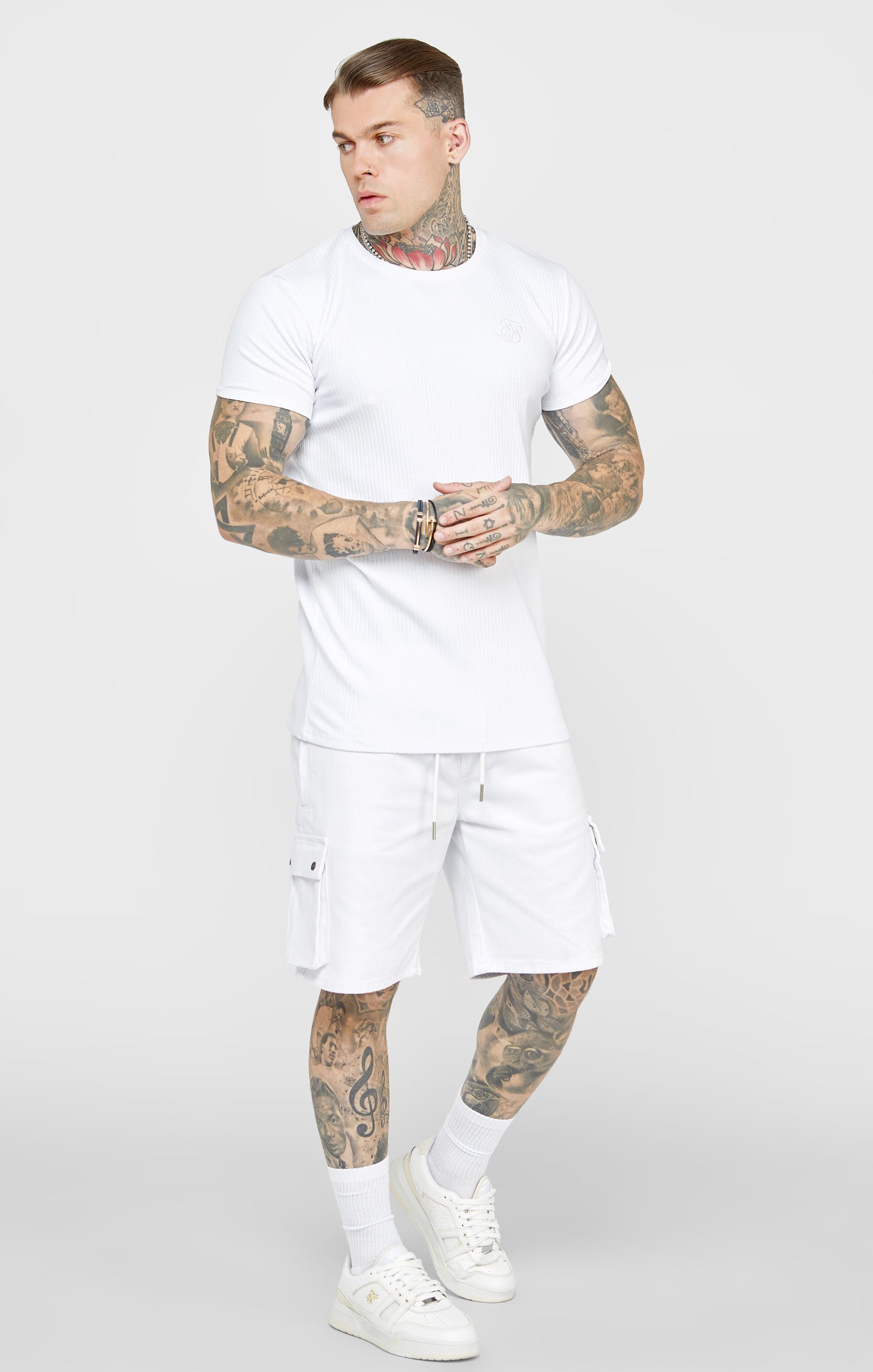 Weißes T-Shirt aus Rippstrick (3)
