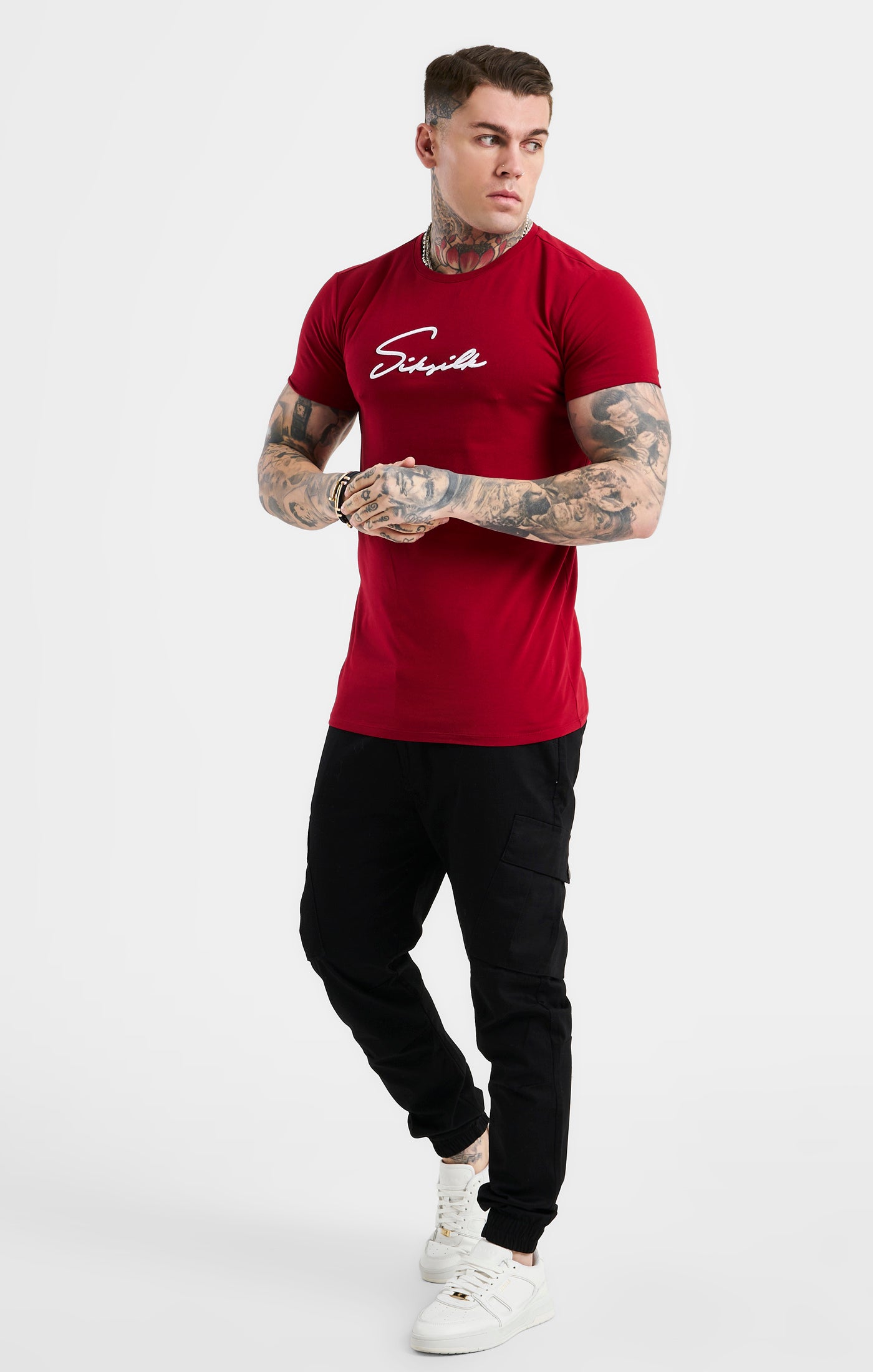 Red Script Embroidery Muscle Fit T-Shirt (3)