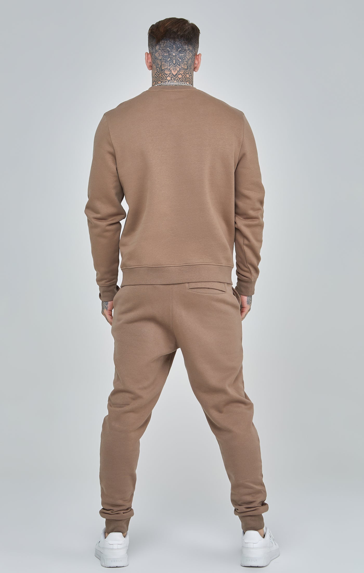 Brown Essential Sweatshirt (4)