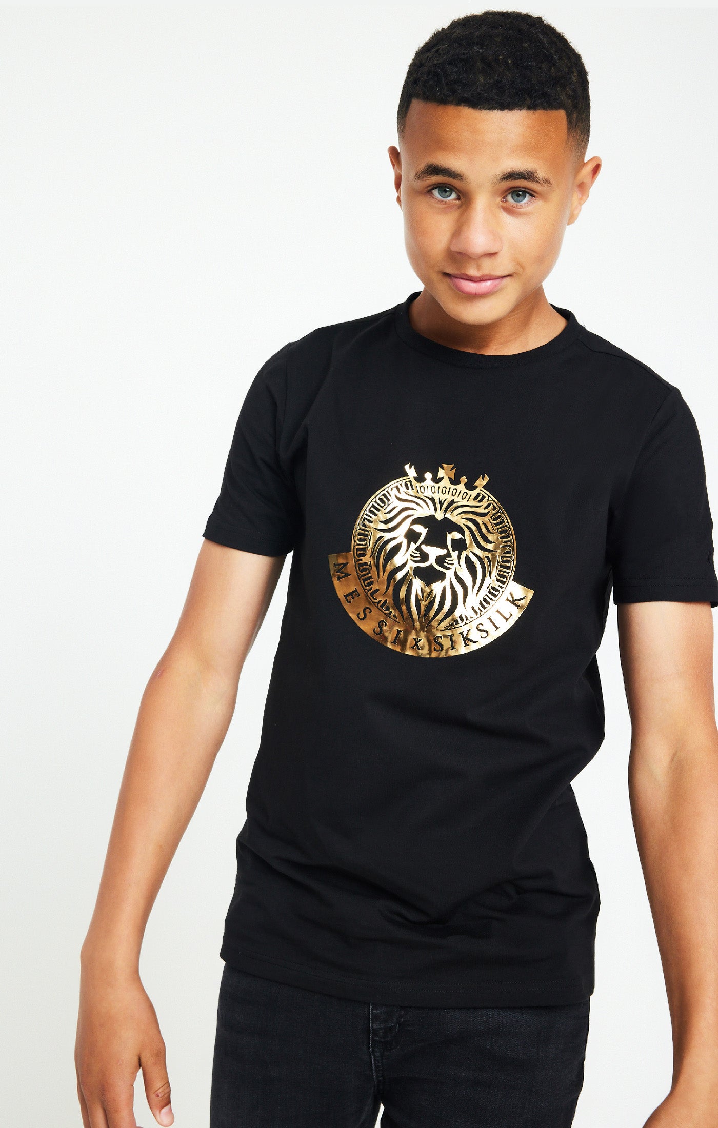 Messi X SikSilk Grafik-T-Shirt - Schwarz &amp; Gold (1)