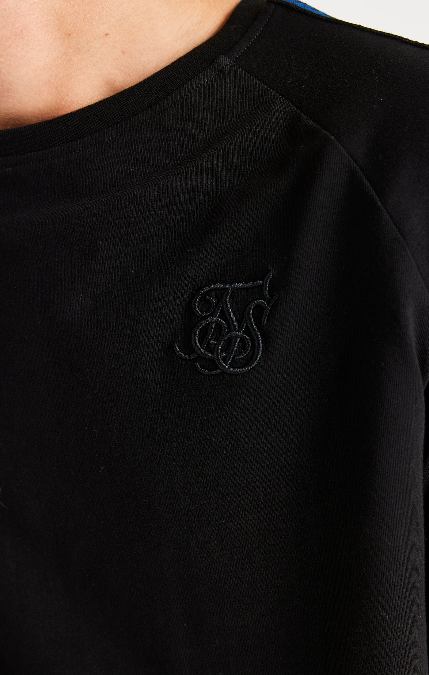 SikSilk Iridescent T-Shirt mit Raglanärmeln – Schwarz (1)