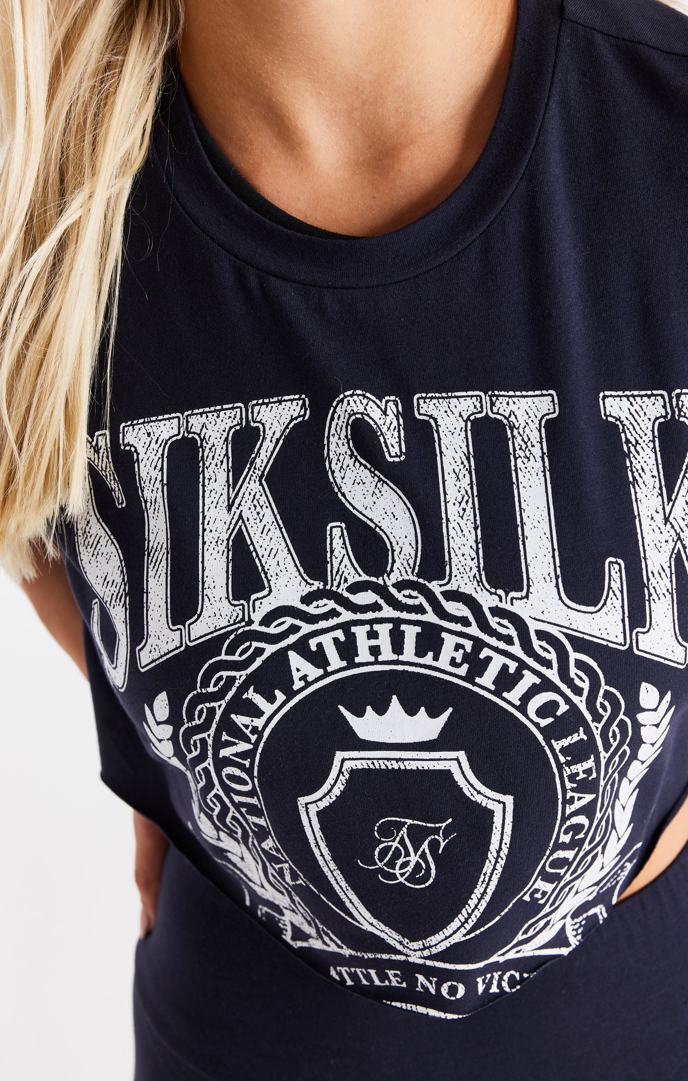 SikSilk Varsity-Cropped-T-Shirt – Marineblau (1)