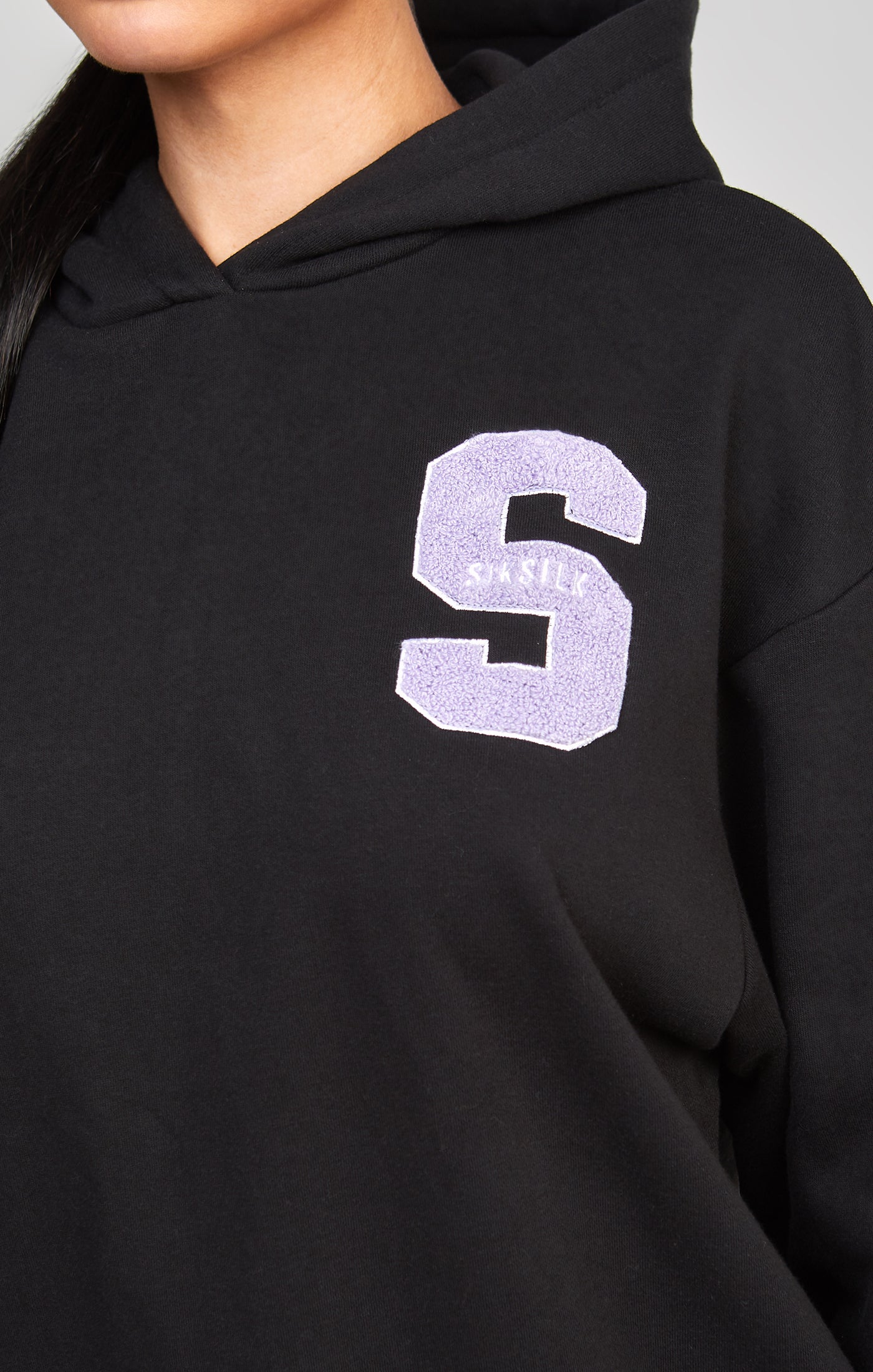 Schwarzes College Sweatshirt (1)